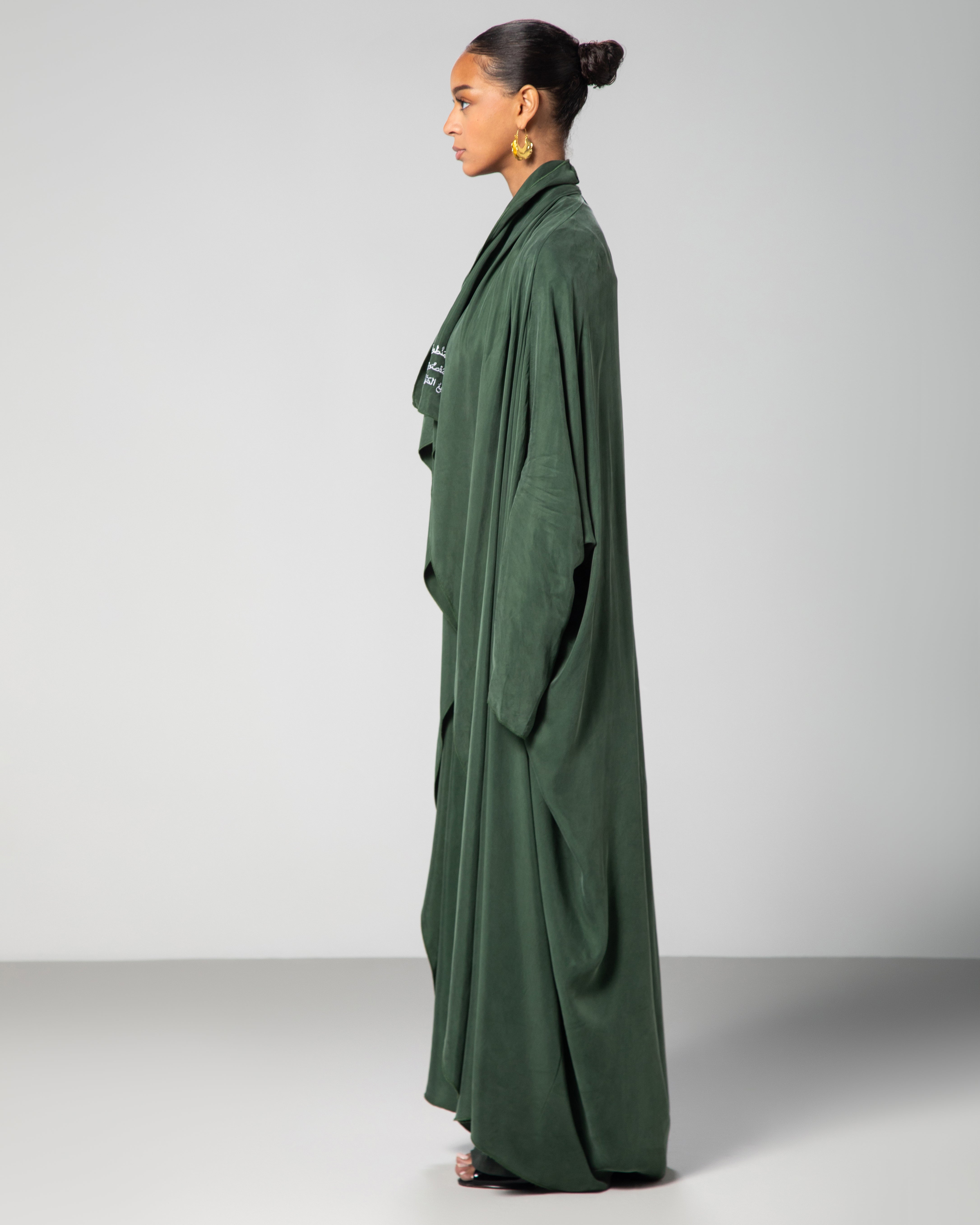 The Flow Abaya In Mat Green