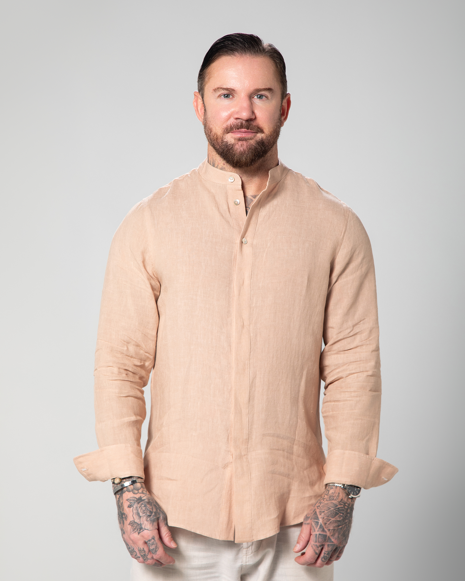 St. Tropez linen shirt in Nude